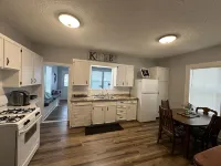 The House on East Main: 5 mins to downtown and 5 mins to SFA University