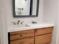 One Bedroom Hamptons Waterfront Cottage Hotels in Hampton Bays