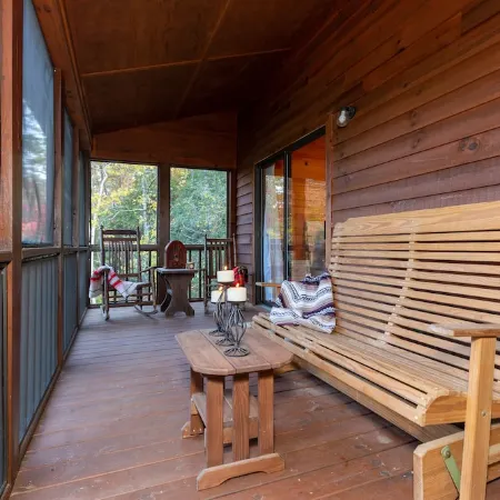 Mountain Forest Cabin w/ Therapeutic SPA Jacuzzi/Pool table/Gameroom Lic #033262
