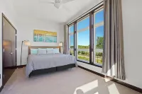Dyersville Dream Condo #200