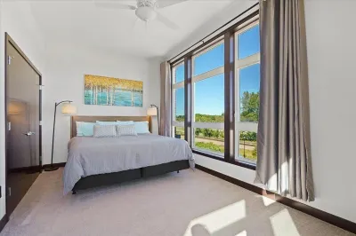 Dyersville Dream Condo #200