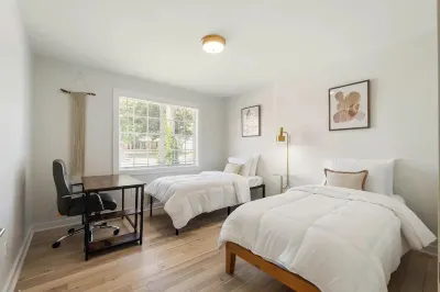 Cozy Haven Near Braves & Airport