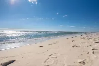 Stunning Views & Budget-Friendly, Gulf Front Oasis, Community Pool! Well Stocked