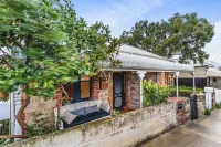North Fremantle Cottage - บ้านพักหลังเล็ก