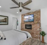 Beautiful View of Destin Harbor Retreat. 1 bedroom/ 1 bath.