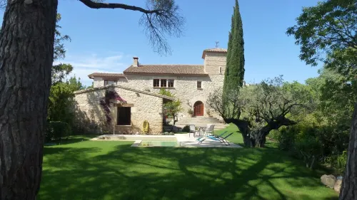 Villa with pool, near Sitges and Barcelona. Natural Park. Wine tourism