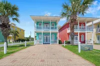 Pier Park only 50 Steps to the beach! Pet friendly. Ocean View. - Country Houses