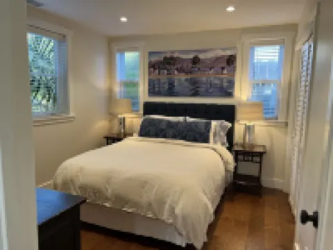 Styled Montecito Cottage in Quiet Neighborhood Hotels in Montecito