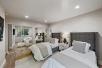 Montclair Modern Luxury Retreat