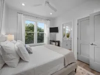 Luxe 4 Bedroom Home w/ Ocean views & Quick Private Beach Access in Surf City!