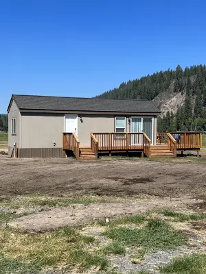 Cozy Cabin on working cattle ranch, close drive to Crater Lake, peaceful, quiet Hotels near Crater Lake National Park
