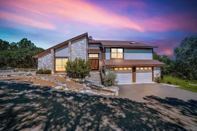 Hill country Hidden Haven
