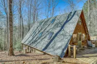 Bearly Behavin. A-Frame Blue Ridge cabin. Near Toccoa River and Suches.