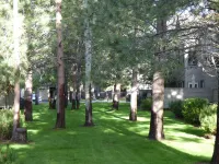 Newly Updated Townhouse, 2 Master Suites, Hot Tub, Bikes Hotels in Sunriver