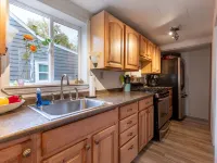 Charming Waneta Lake Front Cottage! Kayaks! Wine Country Flx Hotels in Tyrone