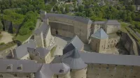 Superbe Appartement Neuf Face au Château - 2 ch / 5 Pers - Netflix Canal+ - Wifi Hotels in Sedan