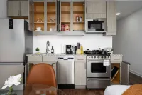 Contemporary Studio in DT BHAM! l Private Balcony