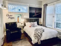 Midtown Studio in Award Winning Historic Home 리노 호텔