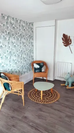 100m² house in quiet countryside 20 minutes from the ocean Отели в г. Мёрсак