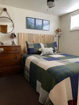 Bell's Greer Hideaway Hotel dekat Whiting Sawmill