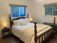 Waterfront retreat; open concept; remodeled; perfect for large families!