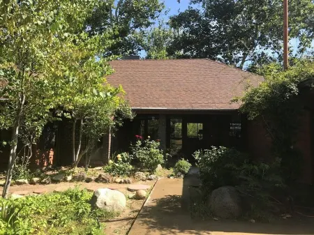 "The Clouds River Villa " - Water front paradise 7 miles from Sequoias Gate