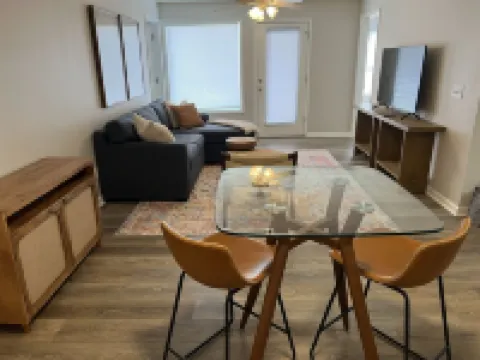 All Things Auburn, Walkable to Campus and University Related Activities!