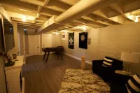 Remodeled Traverse City Home - Lake View-Golf and Wineries