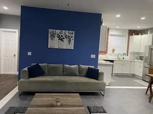 Chic and Cozy 2-Bedroom Retreat Hotels in Allentown