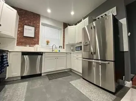 Chic and Cozy 2-Bedroom Retreat