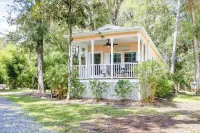 ~NEW~ The Breezy Oak Bungalow ~ Rainbow Spring Các khách sạn gần Rainbow Springs State Park
