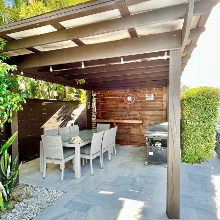 Modern 4-BR Oasis with Private Pool, Near Beach in Lighthouse Point