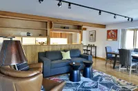 Immaculate Updated Condo, 5 Minutes from Skiing!