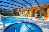 The New Woodlands Villa @ Watersong - A 4 bed 3 bath South Facing Pool Home