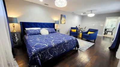 Luxury heated pool and hot tub vacation house 베이 비스타 공원 주변 호텔