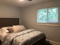 HICKORY HOUSE 4 SHORT AND LONG  TERM RENTAL