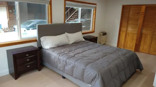 Mt. Pinos adjacent Mountain Cabin Hotels in Pine Mountain Club