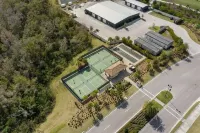 Golf, Pools, Shops in highly Desired Lakewood National Golf Club Hotel a Manatee County