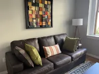 Loft in downtown Norfolk, restaurants/entertainment at your door step