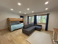 Remodeled Lakeside home in Exceptional location