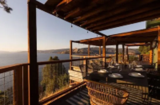 TimberTales - A cozy log cabin with magical lakeviews