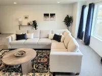 The Perfect Family Retreat! New Huge Townhome with Sauna and Massage Chair! - 4-Star