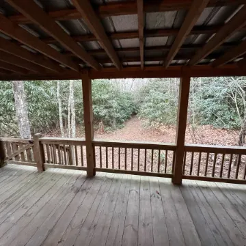 C & D Trivette's Cozy Cabin