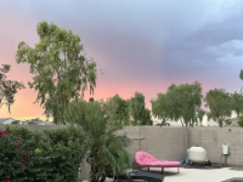 BlueSkySurprise-Large Family home with pool in Surprise