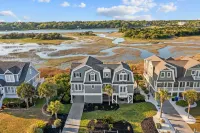 POOL - Waterfront and Dreamy Views - Private Beach Access