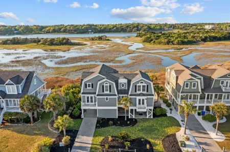 POOL - Waterfront and Dreamy Views - Private Beach Access