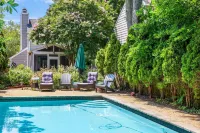 421 Irie: Simply Charming 2 Story COTTAGE!! Private Pool!! 1 Off Street Parking! - 5-نجوم
