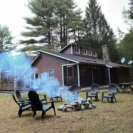 Schroon River Retreat, Waterfront, Near Lake George & Gore Mountain, Hot Tub