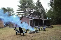 Schroon River Retreat Waterfront Property Hotels in Warrensburg