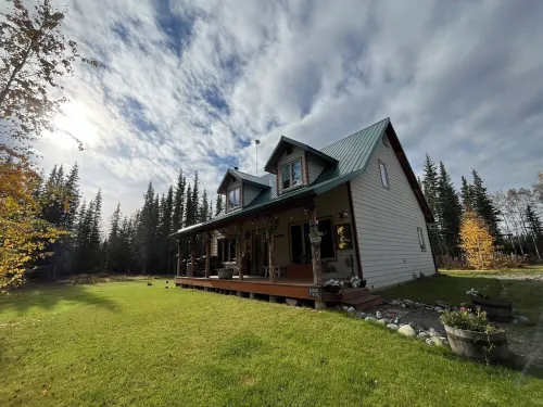 3-bedroom 2 1/2 Bath house Delta Junction close to Clearwater Campground Hotels in Southeast Fairbanks